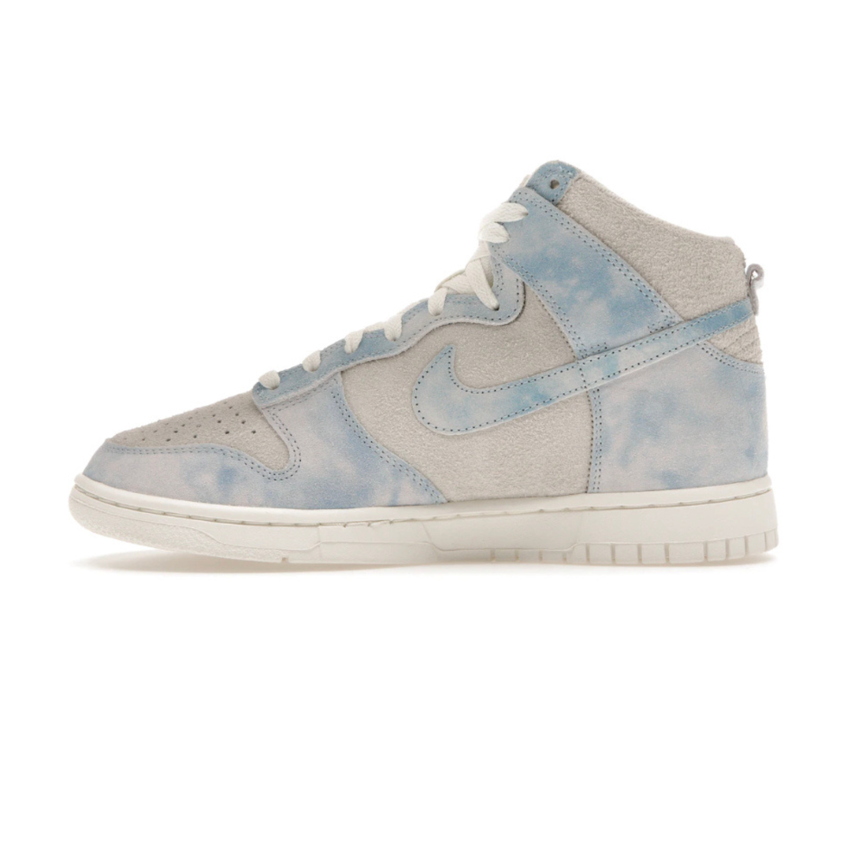 Nike Dunk High SE Clouds Celestine Blue