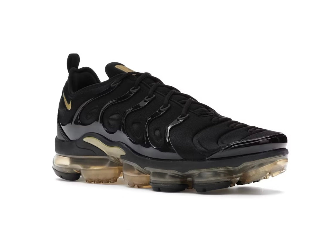 Nike Air VaporMax Plus Black Metallic Gold