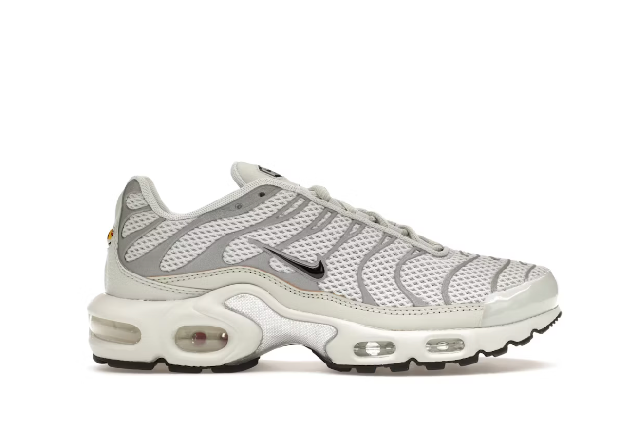 Nike Air Max Plus Light Silver Chrome White Black