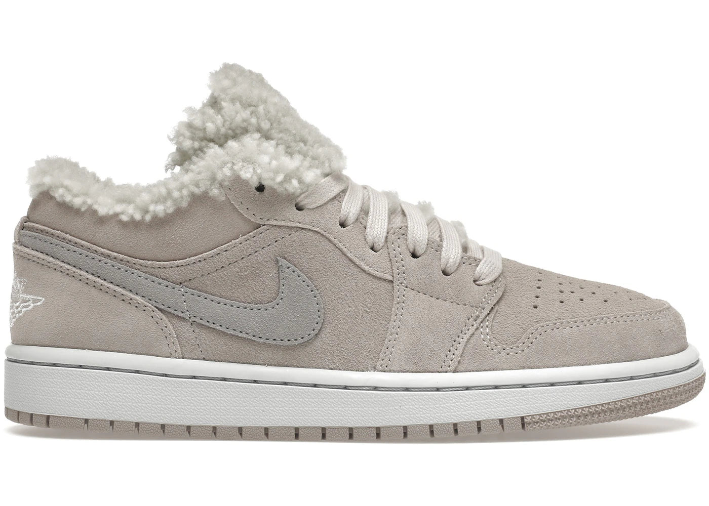 Jordan 1 Low SE-Sherpa Fleece (Women's)