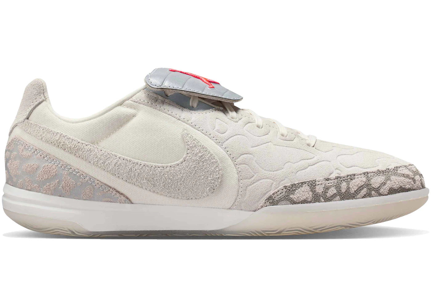Jordan Tiempo Streetgato SE Phantom Sail