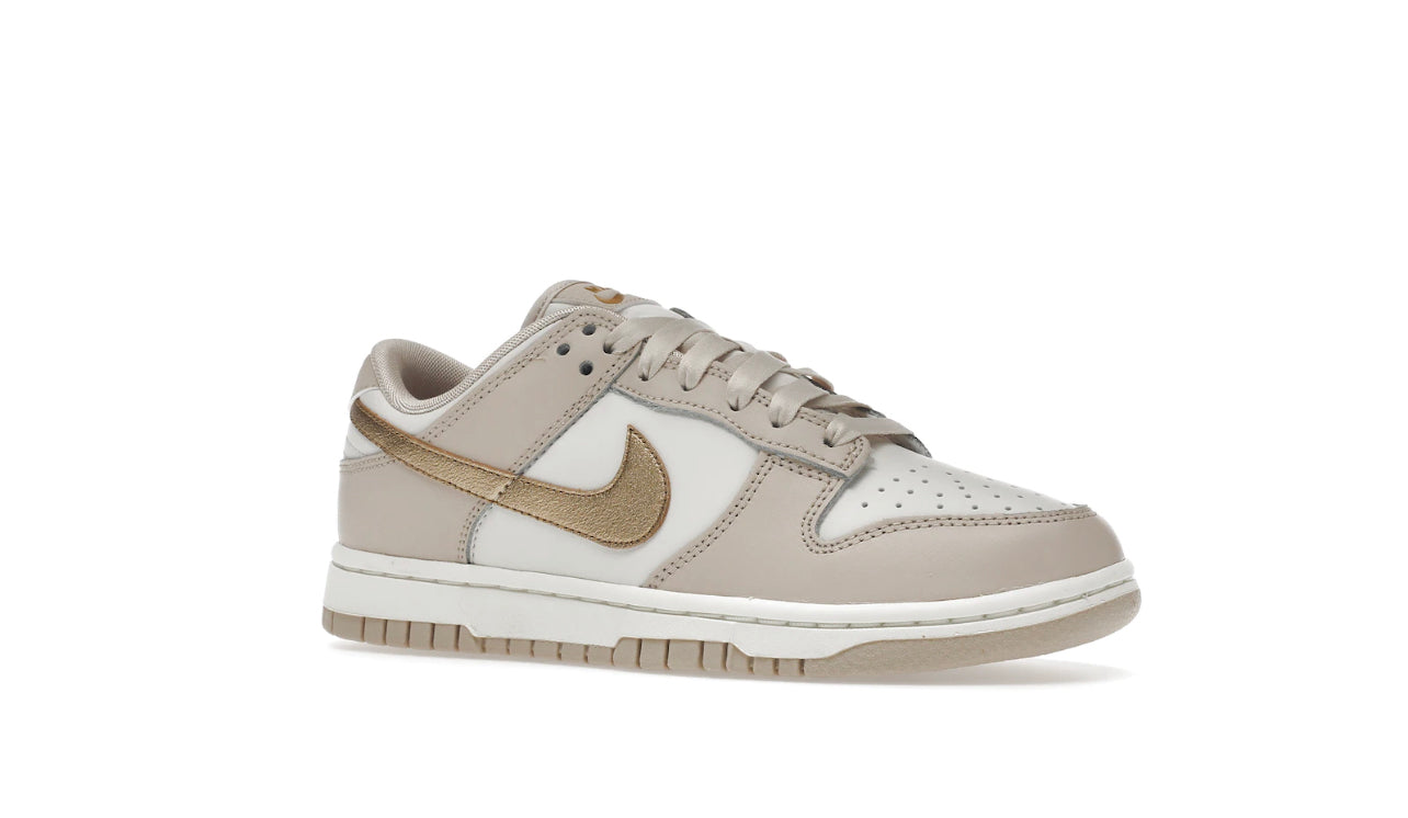 Nike Dunk Low Phantom Oro Metallico