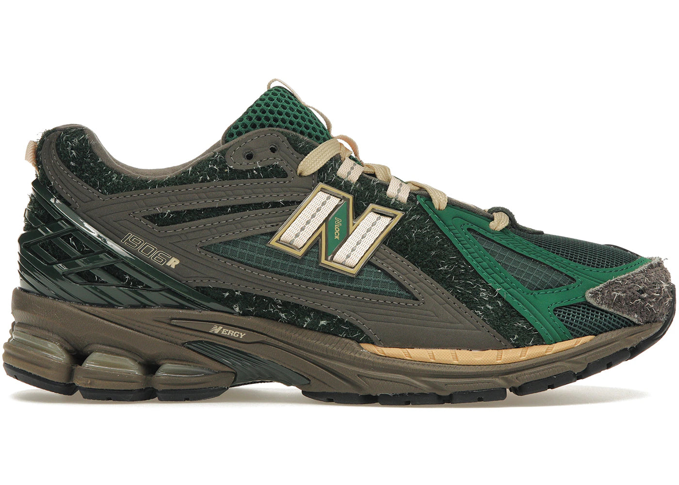 New Balance 1906R-size? Exclusive Diamond District Pack Green