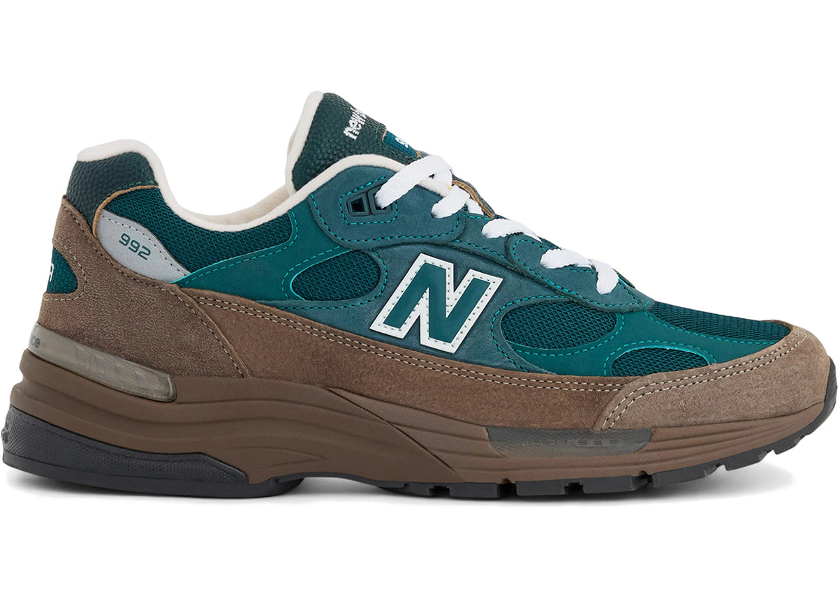 New Balance 992 MiUSA Medusa Green Cortado - main view
