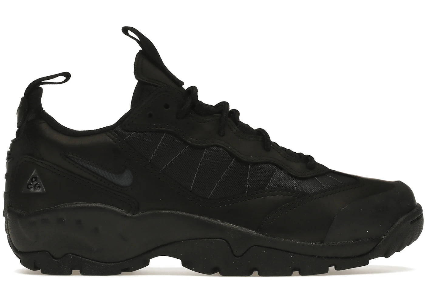 Nike ACG Air Mada Low-Triple Black