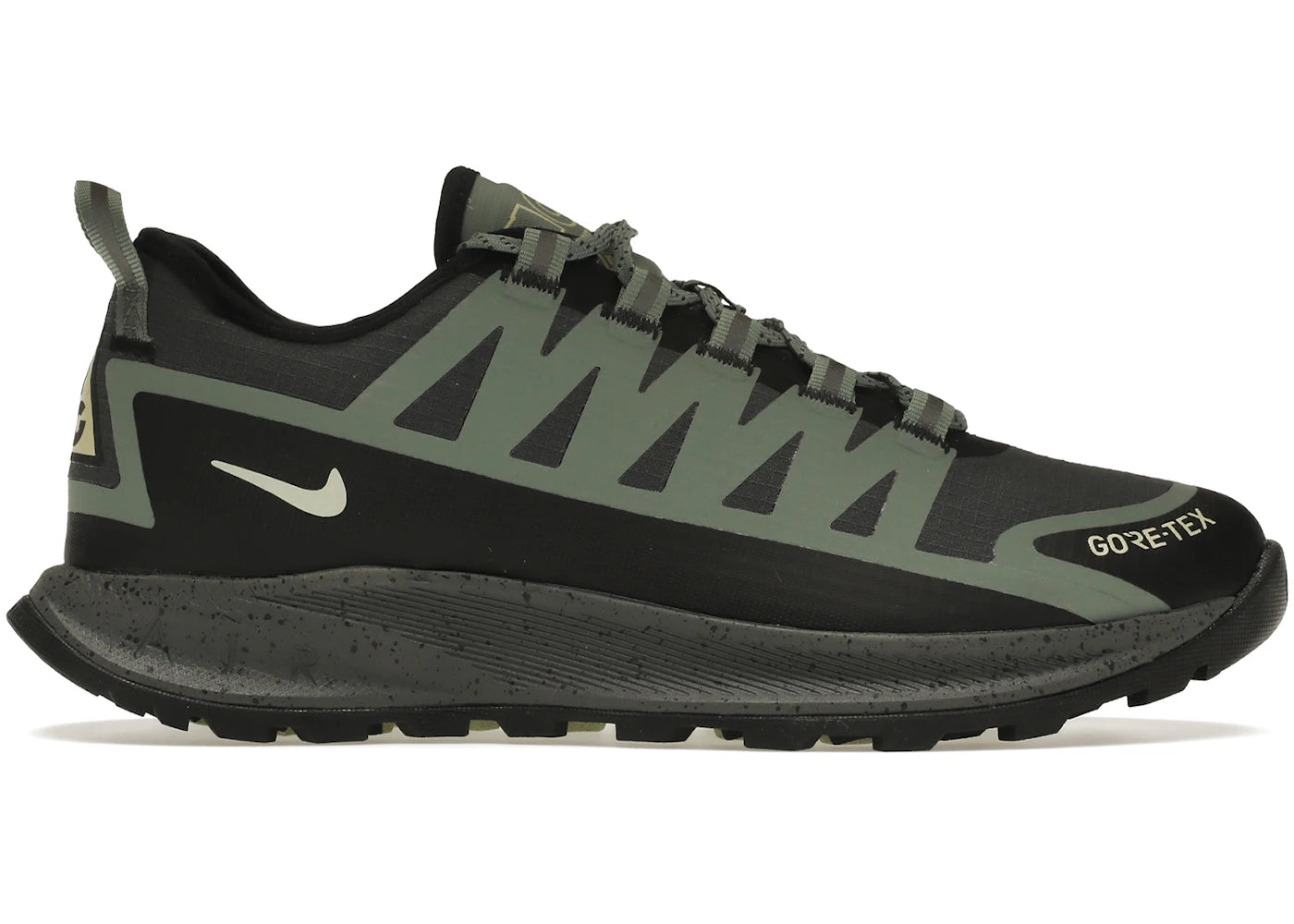 Nike ACG Air Nasu Gore-Tex Clay Green