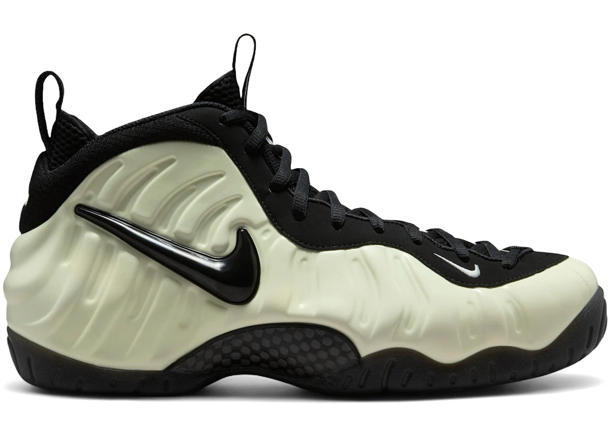 Nike Air Foamposite Pro Glow-In-The-Dark - main view