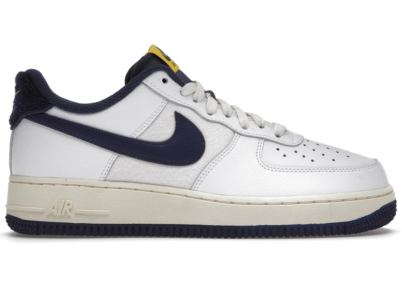 Nike Air Force 1 Low '07 LV8-Michigan Varsity Jacket (2021)
