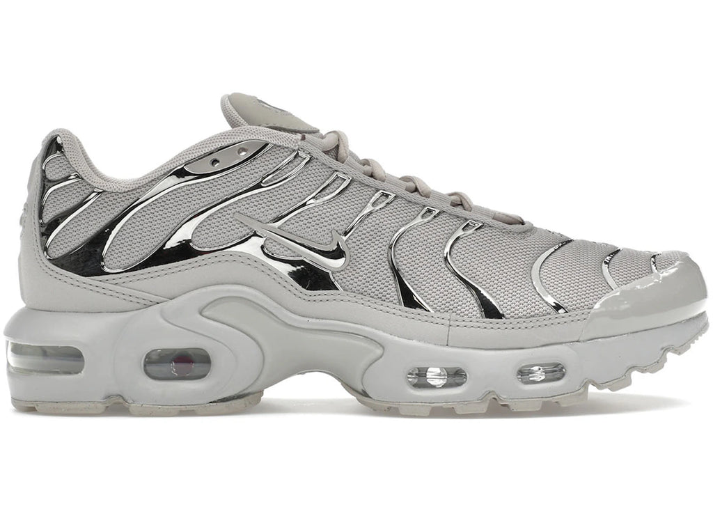 Nike Air Max Plus Light Iron Ore Gym Red Smoke Grey Metallic Silver - main view