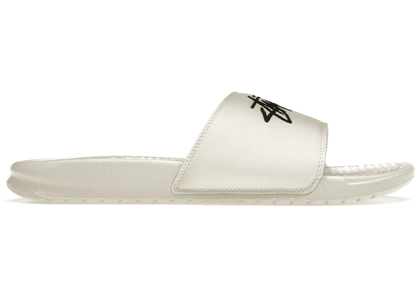 Crème Nike Benassi-Stussy