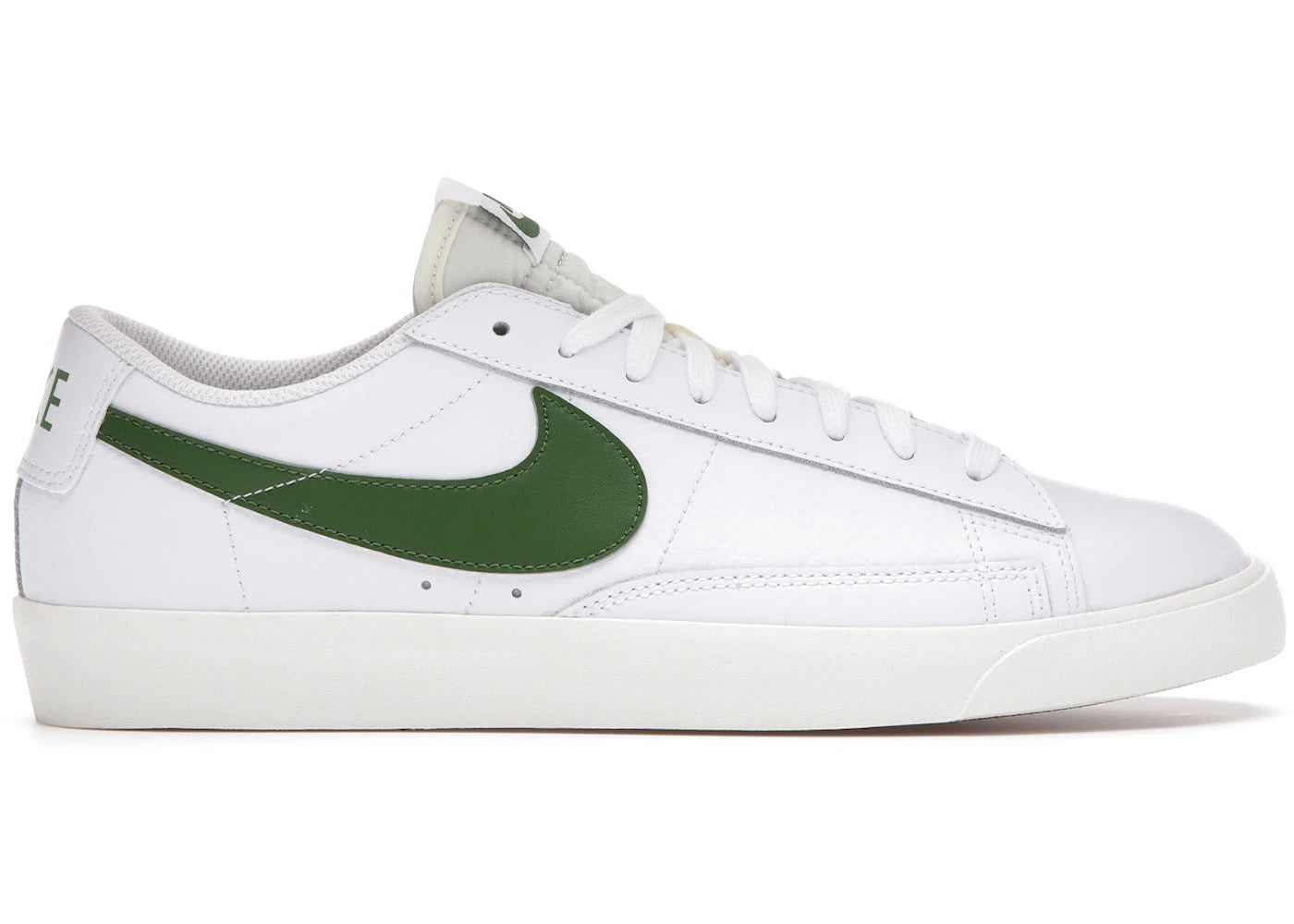 Nike Blazer Low en cuir blanc et vert forêt