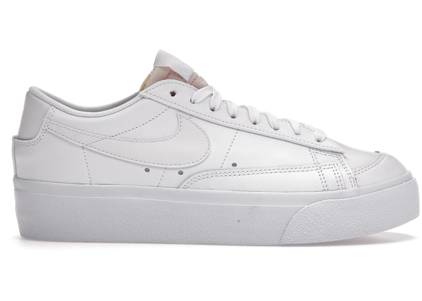 Nike Blazer Low Platform - Triple White (Femme)