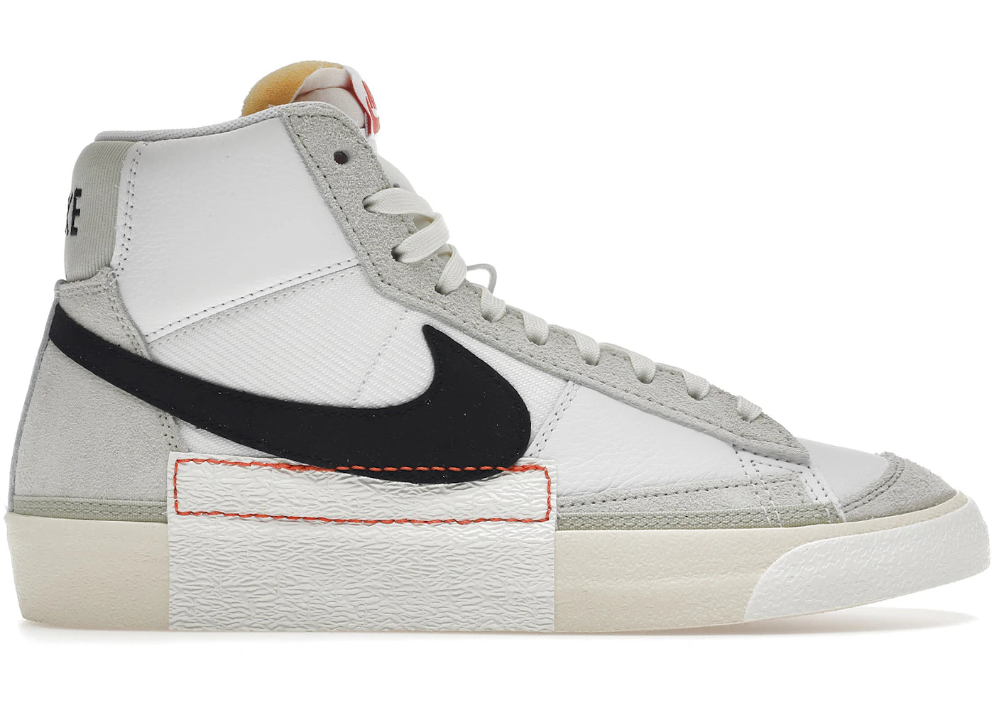 Nike Blazer Mid 77-Pro Club White Black Light Bone Summit White