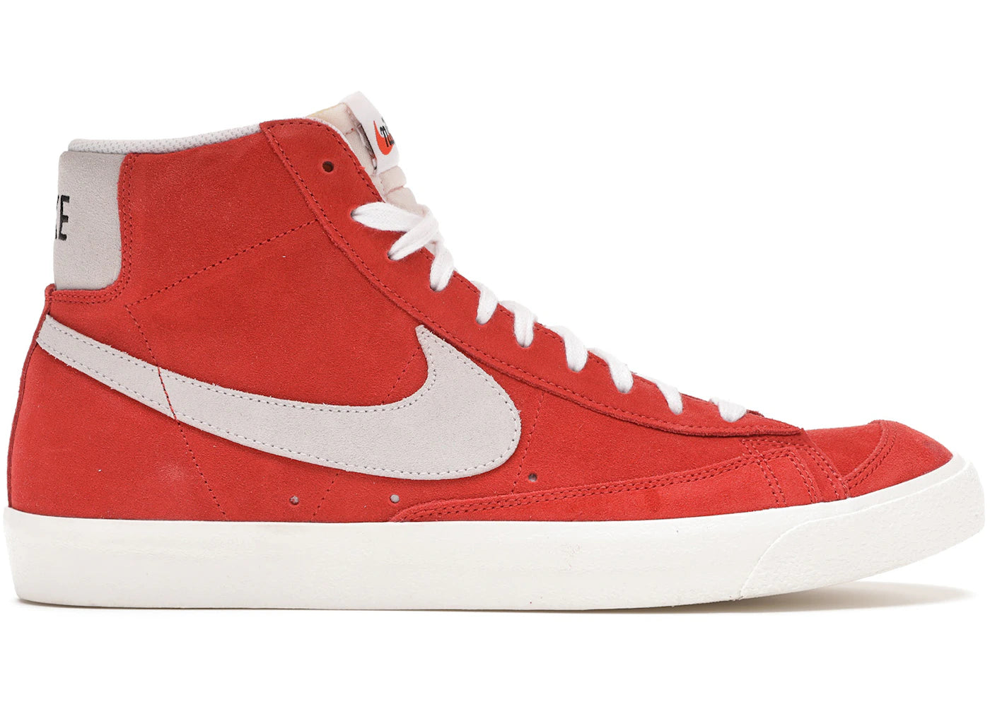 Nike Blazer Mid '77 en daim rouge habanero