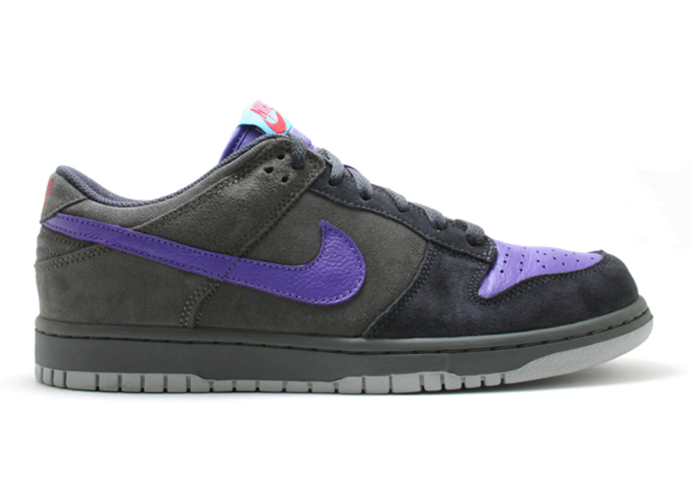 Nike Dunk CL Newsprint Varsity Purple