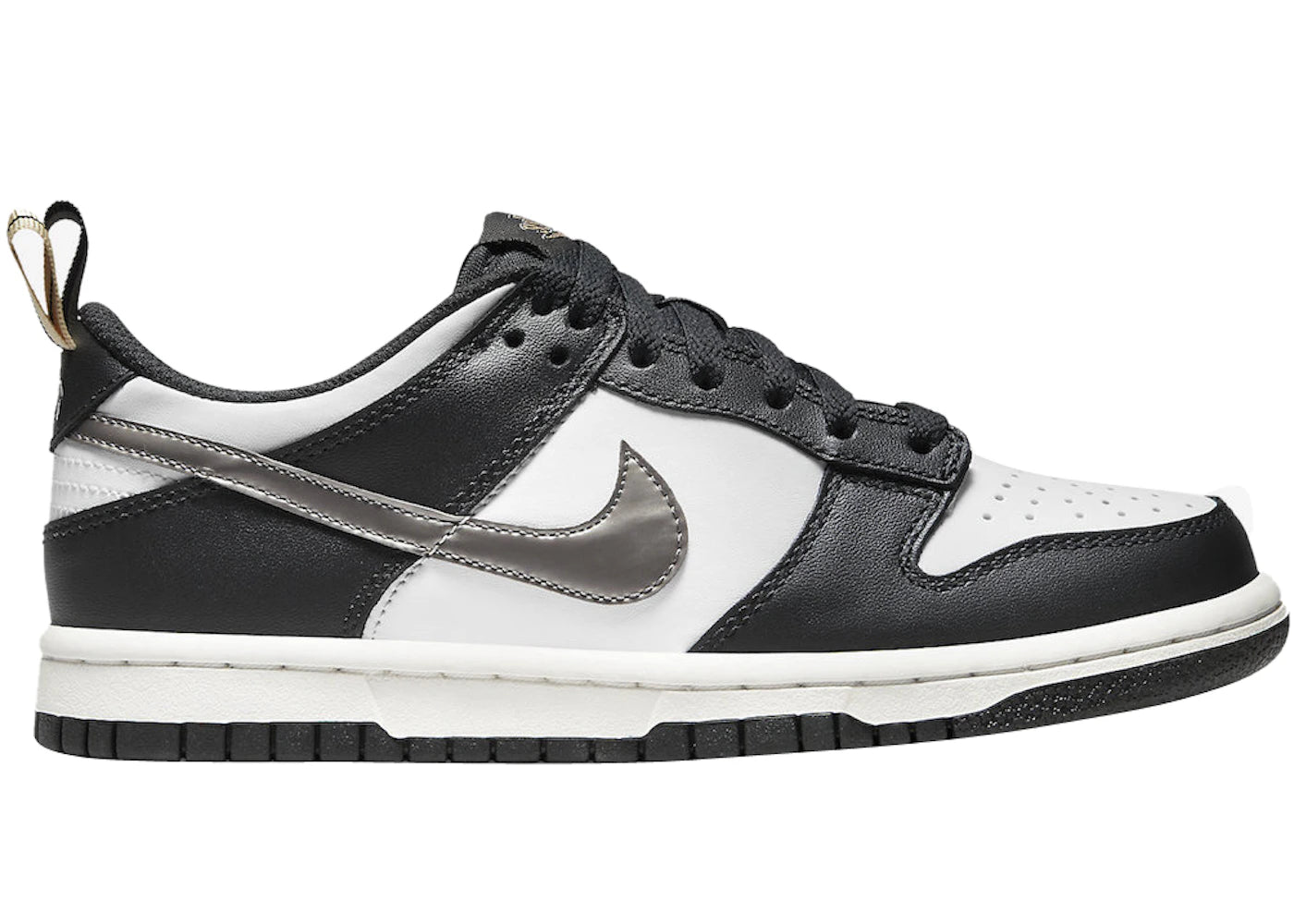 Nike Dunk Low - Noir et blanc métallisé (GS)