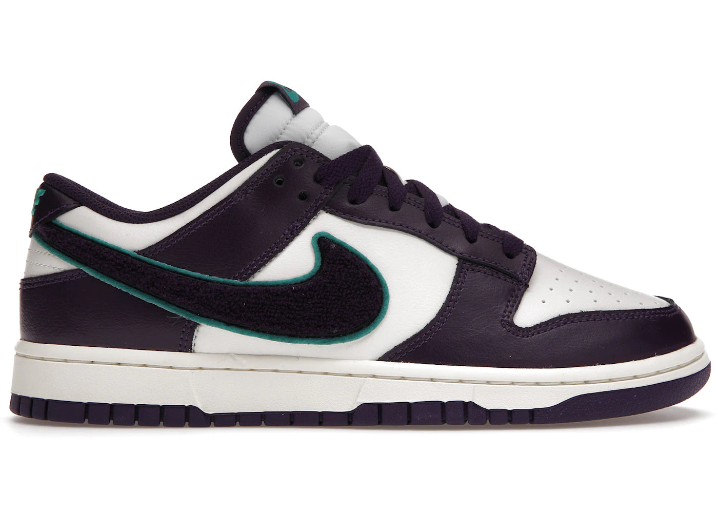 Nike Dunk Low-Chenille Swoosh Sail Grand Purple