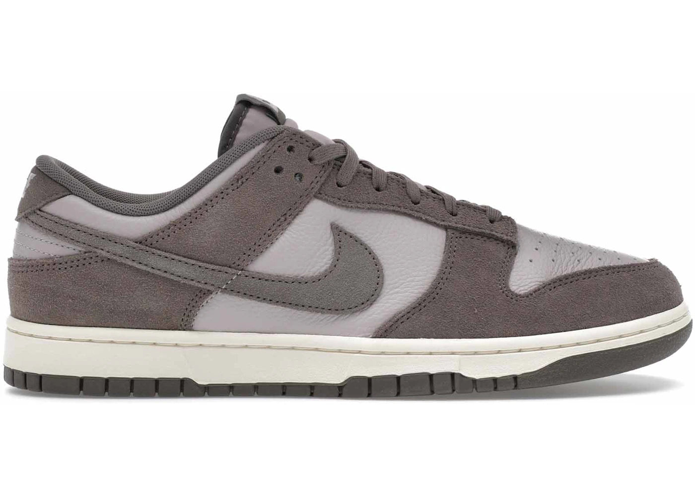 Nike Dunk Low SE-Platinum Violet Cave Stone