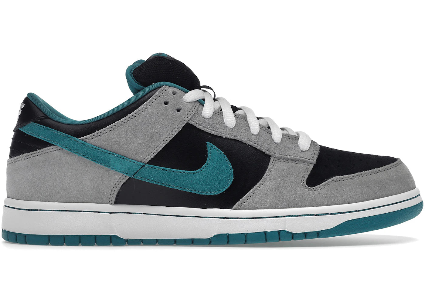 Nike SB Dunk Low-Chrome Ball Incident