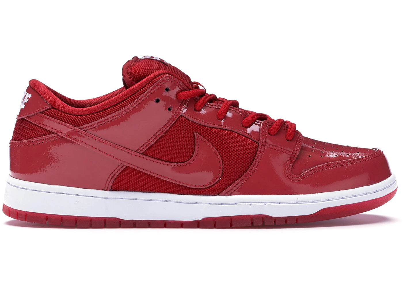 Nike SB Dunk Low en cuir verni rouge