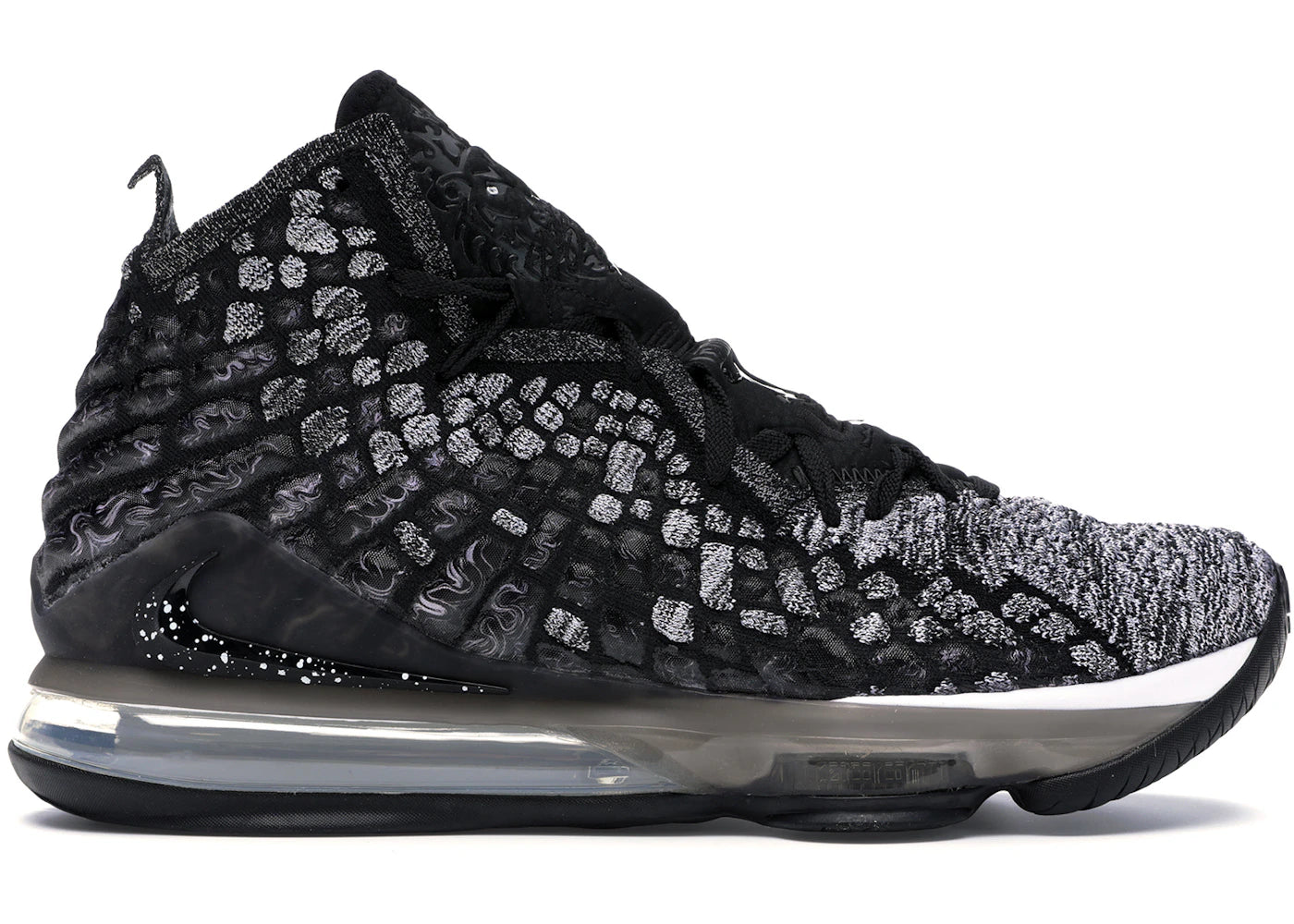Nike LeBron 17-Black White