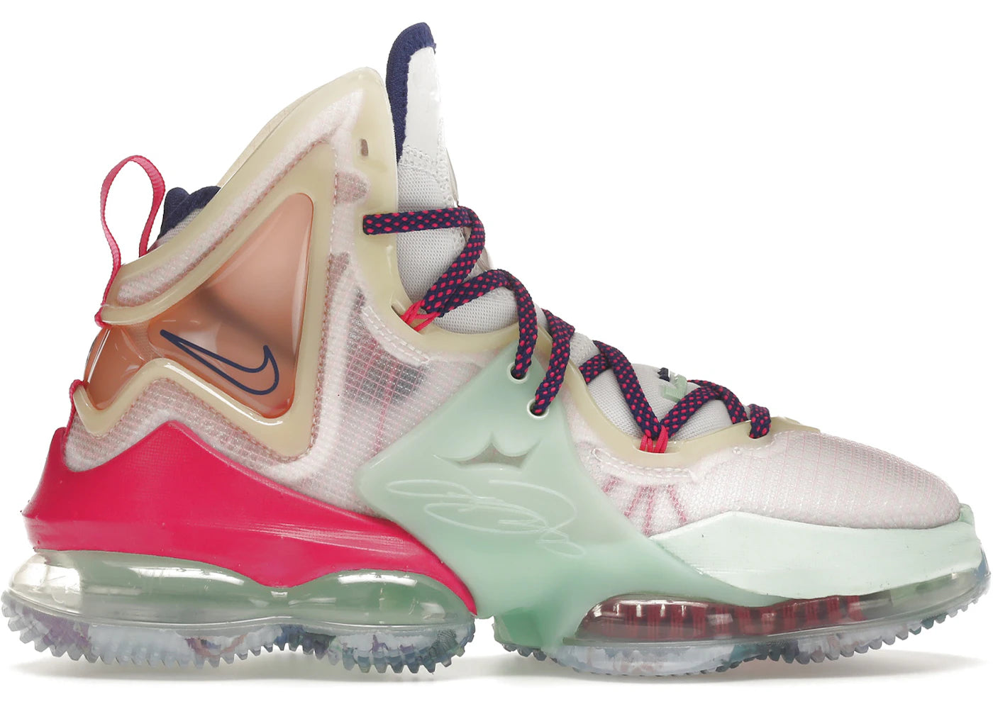 Nike LeBron 19-Valentine's Day Love Letter
