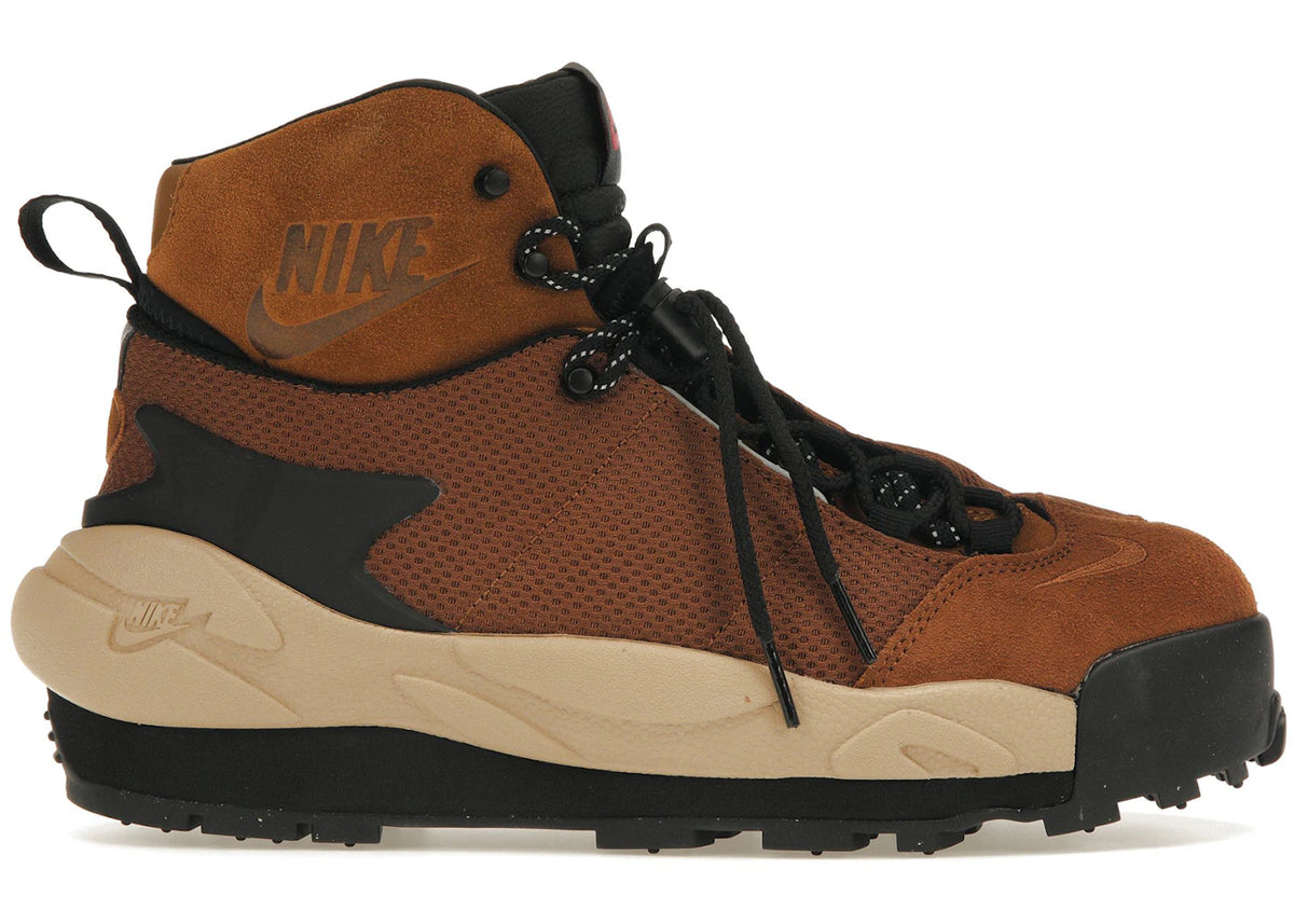 Nike Magmascape SP sacai Light British Tan - main view