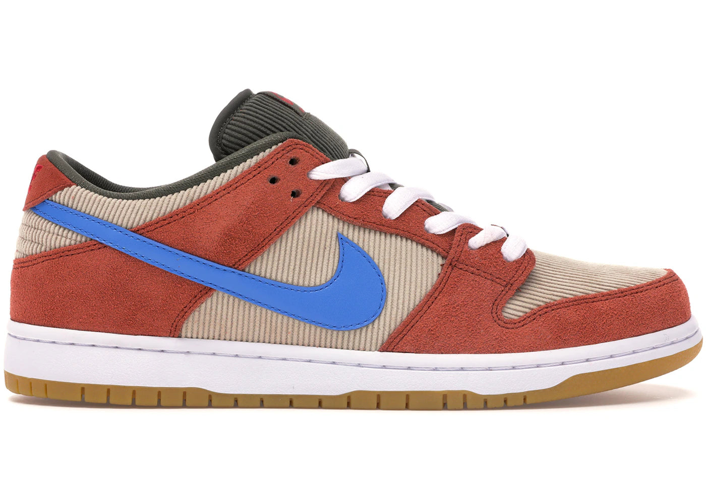 Nike SB Dunk Low en velours côtelé couleur pêche poussiéreuse