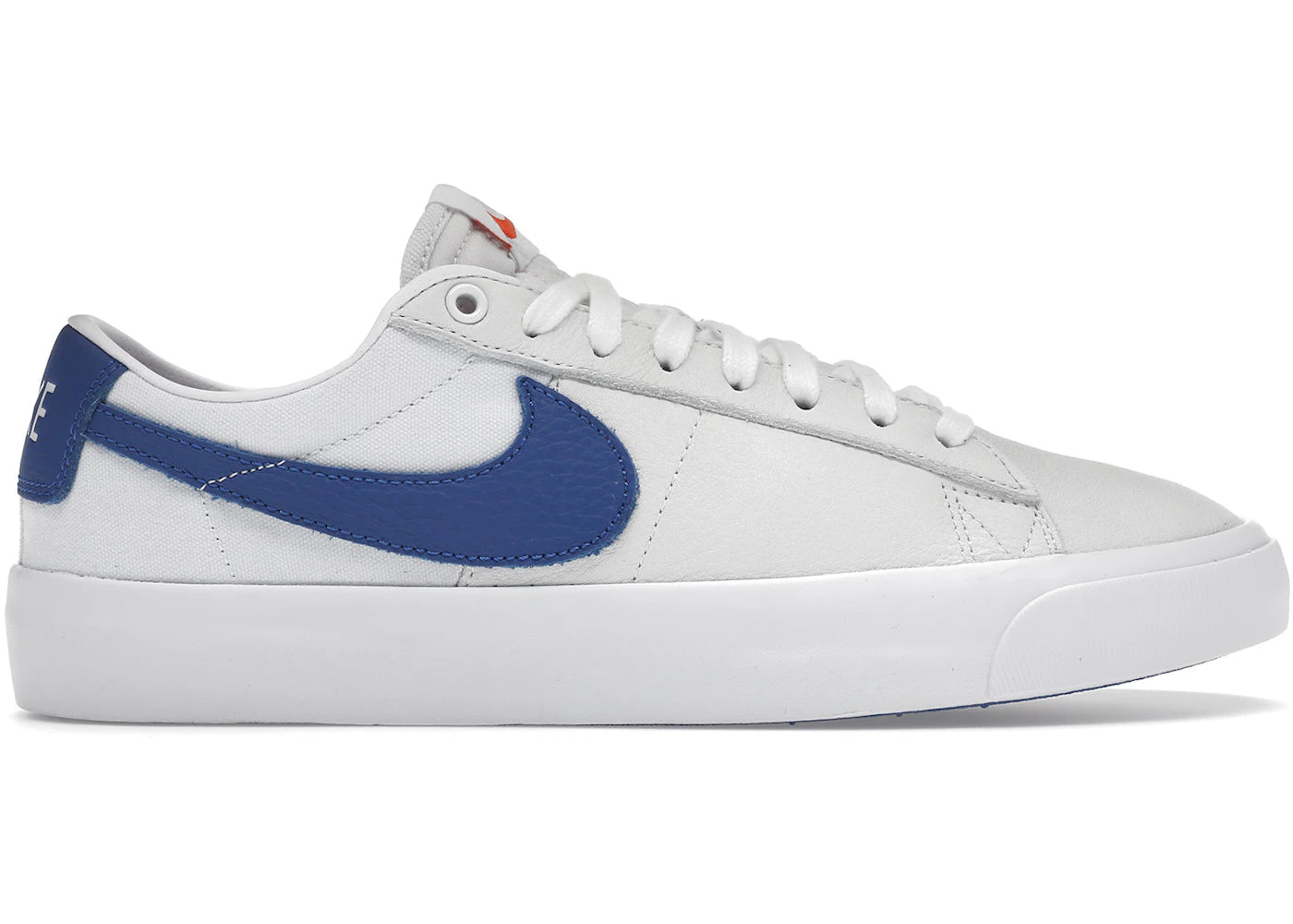 Nike SB Zoom Blazer Low GT - Blanc Royal Universitaire