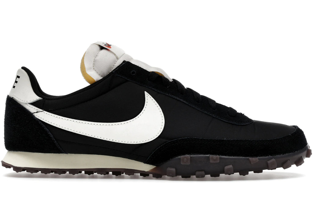 Nike Waffle Racer Chewing-gum au lait de coco noir