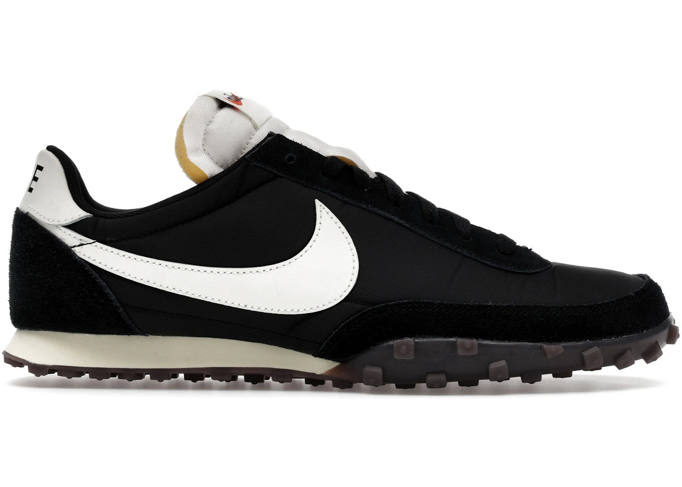 Nike Waffle Racer Chewing-gum au lait de coco noir
