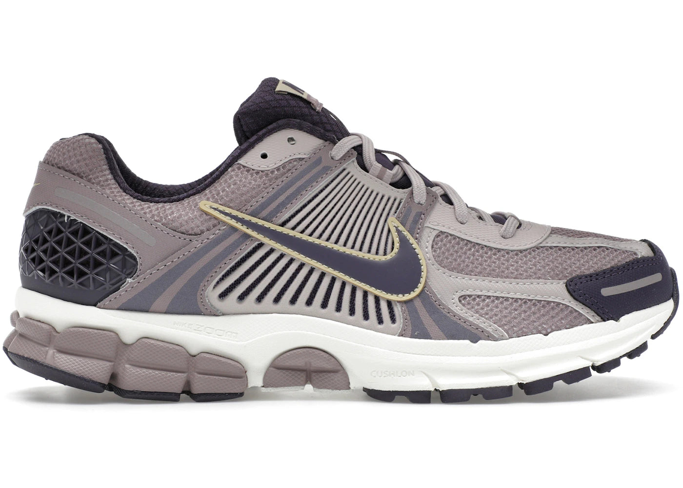 Nike Zoom Vomero 5-Platinum Violet