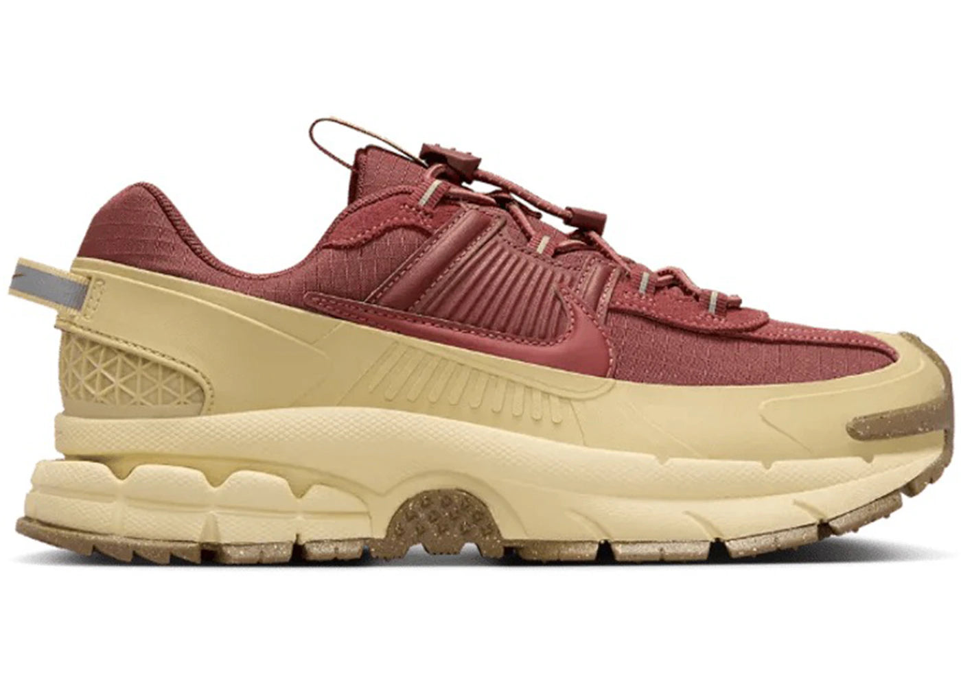 Nike Zoom Vomero 5 Roam-Team Red Gold