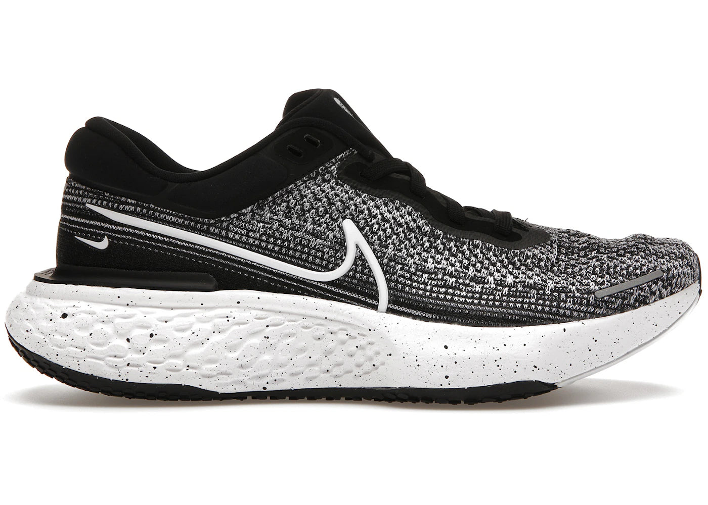 Nike ZoomX Invincible Run Flyknit-Oreo