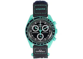 Swatch x Omega Bioceramic Moonswatch Mission On Earth Polar Lights SO33L103 - main view