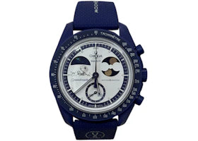 Swatch x Omega Bioceramic Moonswatch Mission To Earthphase Moonshine Snoopy Gold SO33N702L - main view