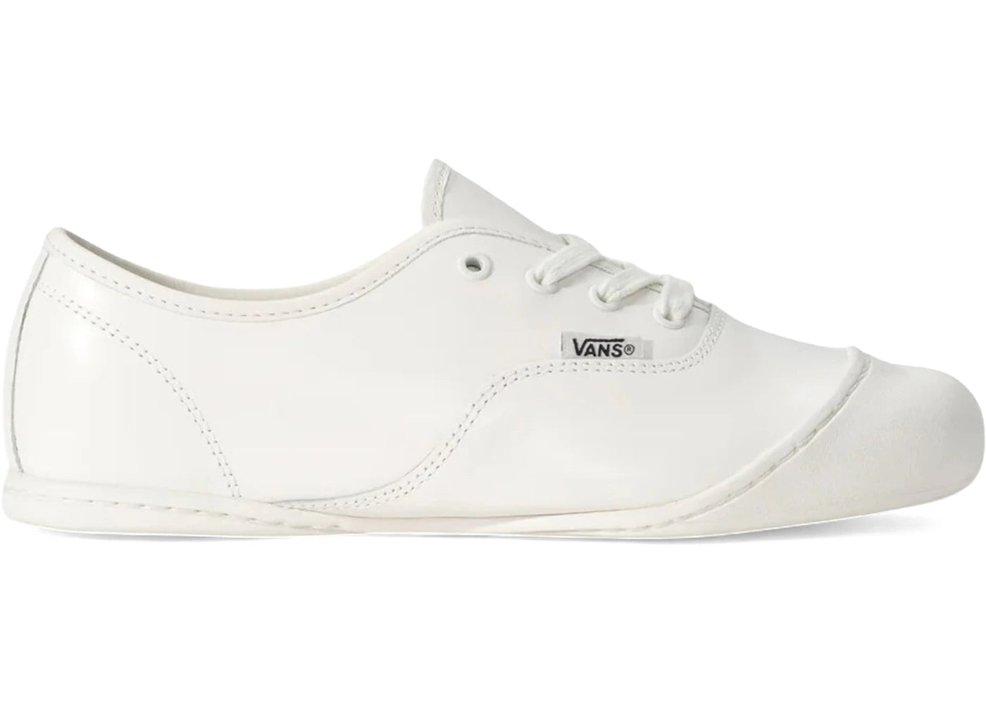 Vans Authentic Prima SR Studio LA. Couleur approximative : ivoire.