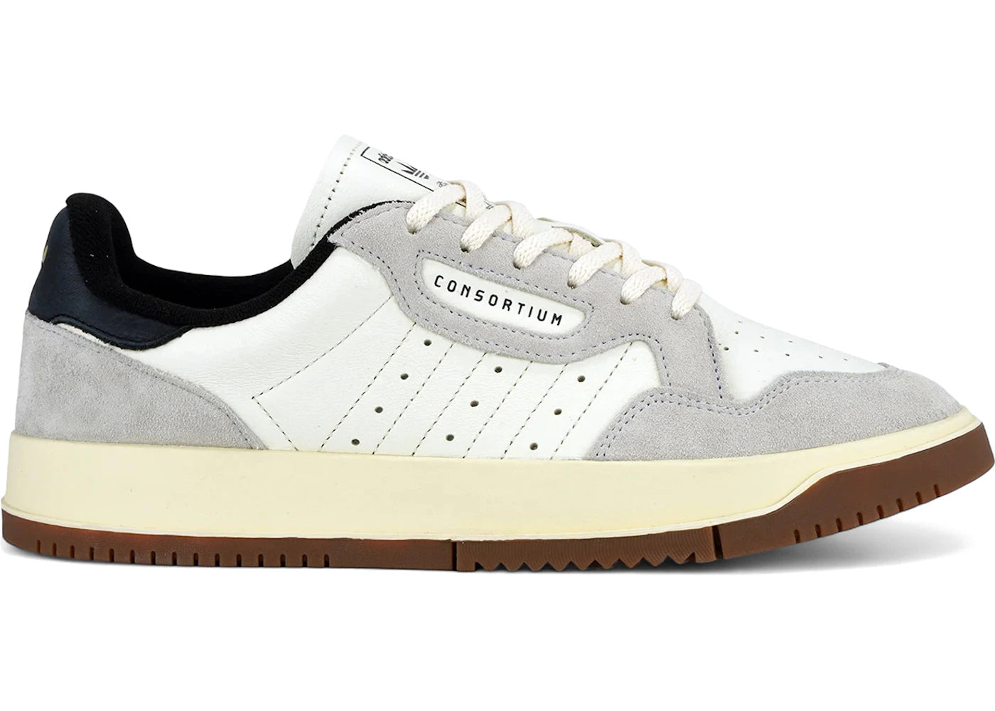 adidas SC Powerphase Consortium présenté par END. Blanc cassé Noir
