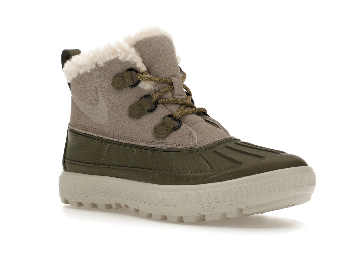 Nike Woodside Chukka 2 Light Taupe - alternate angle 2