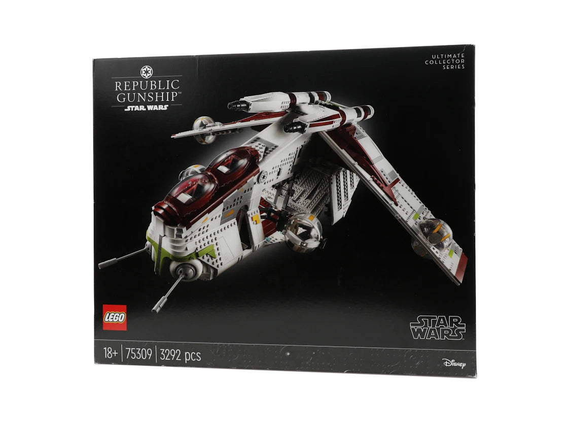 LEGO Star Wars Ultimate Collector Series Republic Gunship Set 75309