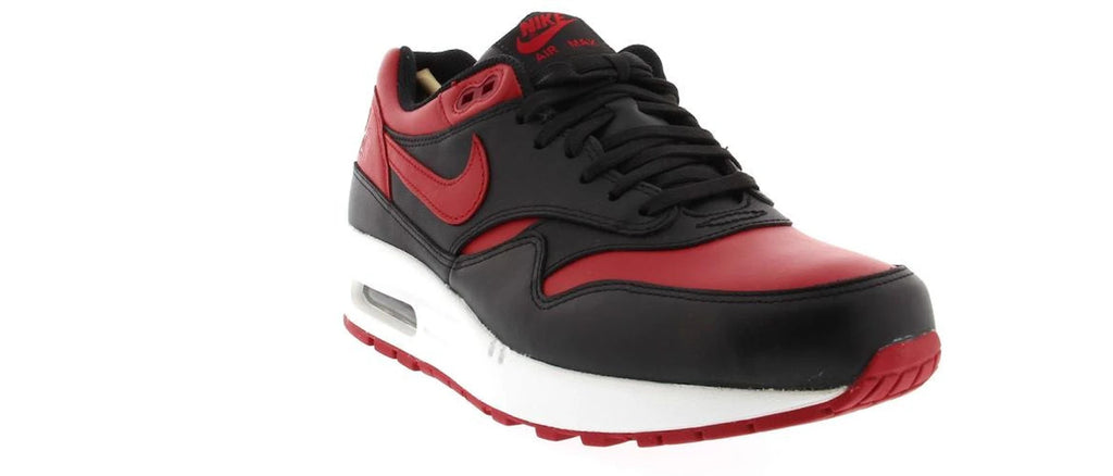 Nike Air Max 1 Bred - alternate angle 2