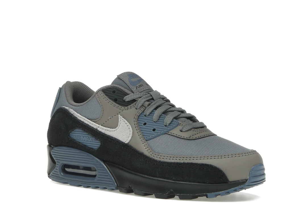 Nike Air Max 90 Smoke Grey Diffused Blue - alternate angle 2