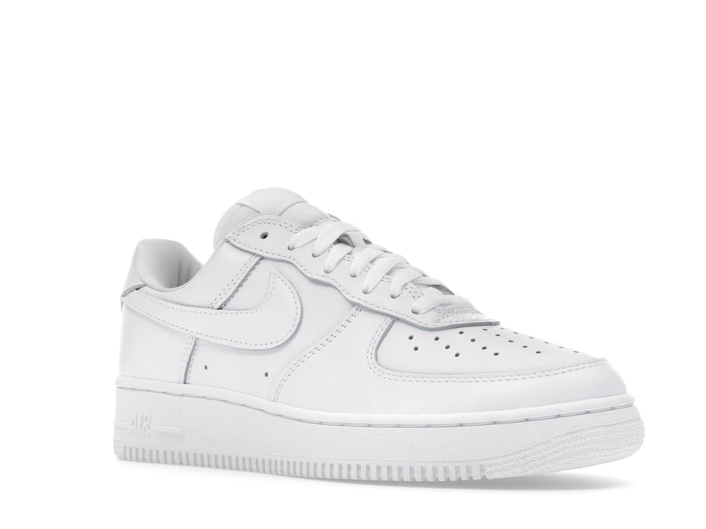 Nike Air Force 1 Low '01 Triple White - alternate angle 2
