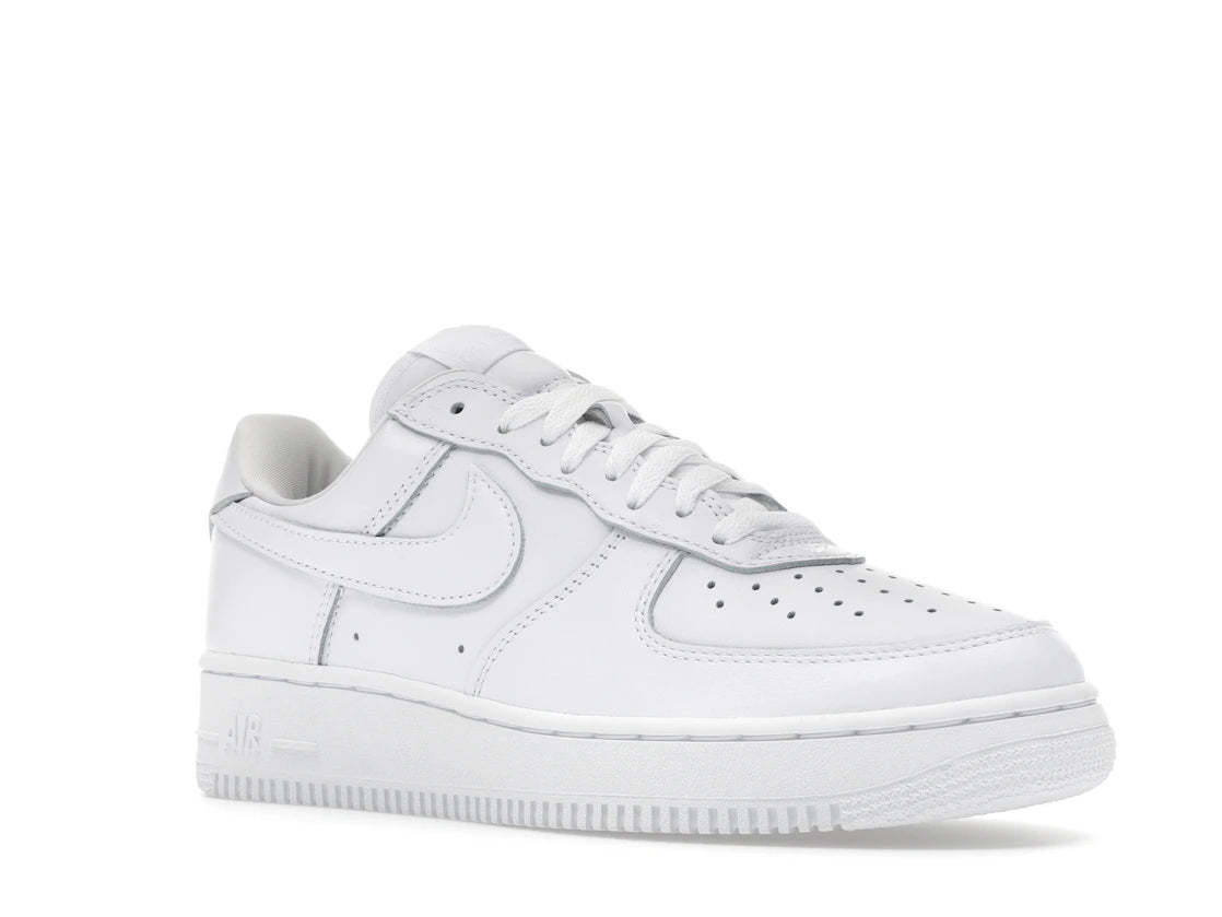 Nike Air Force 1 Low '01 Triple White - alternate angle 2