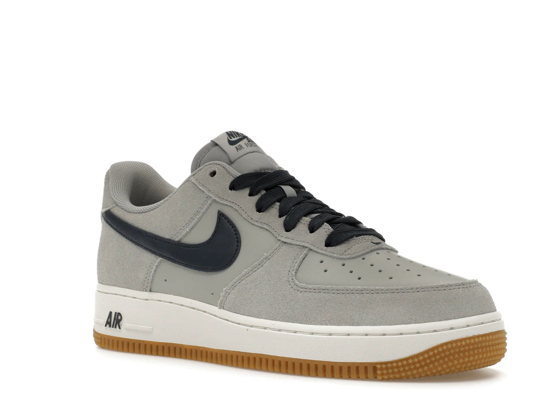 Nike Air Force 1 Low '07 LV8 Light Smoke Grey