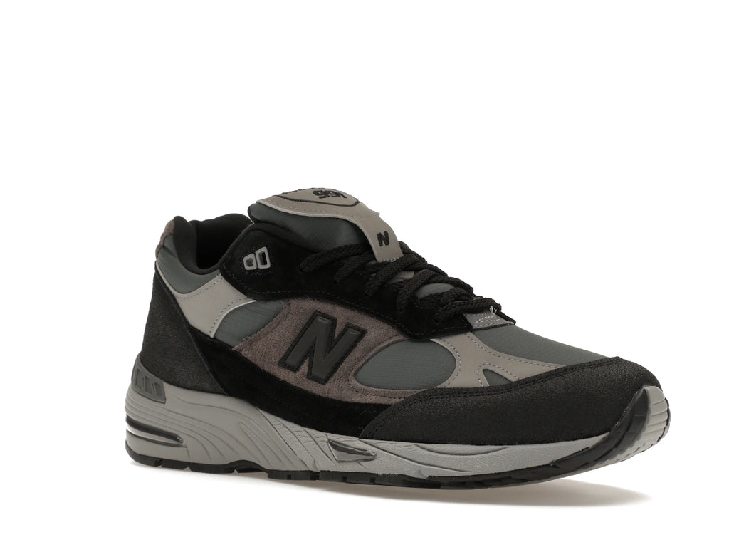 New Balance 991v1 MiUK Urban Winter Pack Black - alternate angle 2