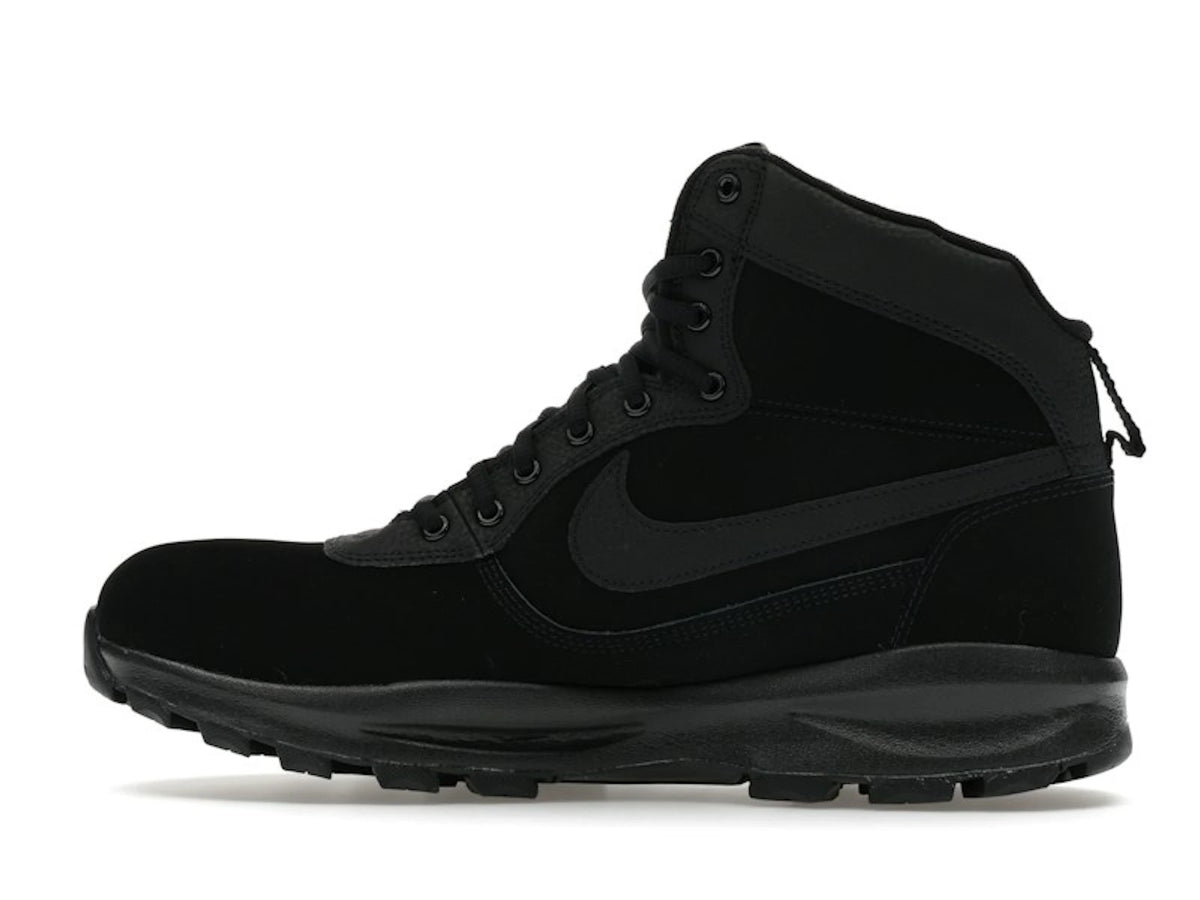 Nike Manoadome Triple Black - alternate angle 1