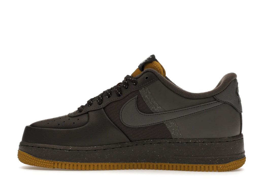 Nike Air Force 1 Low '07 LV8 Winterized Medium Ash - alternate angle 1