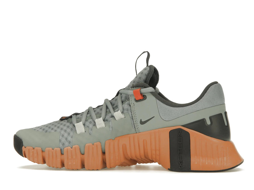 Nike Free Metcon 5 Mica Green Campfire Orange