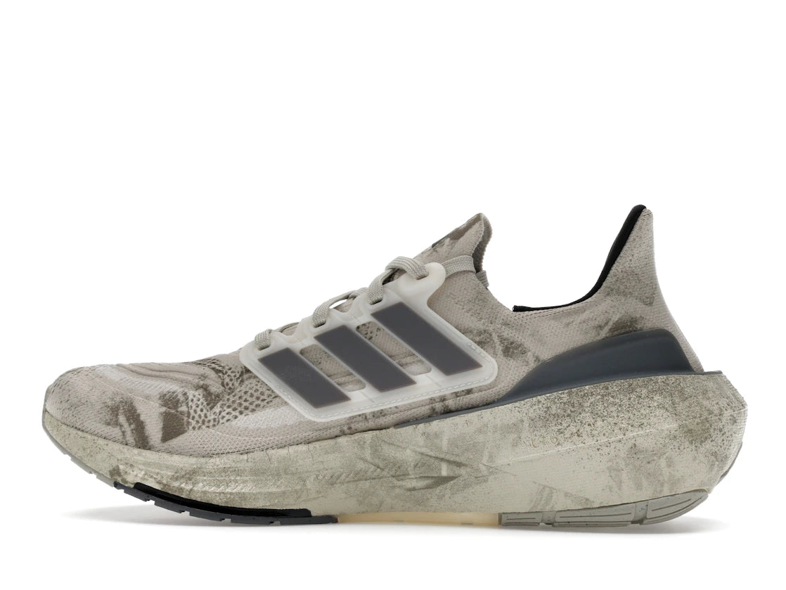 adidas Ultra Boost Light Worn-Out